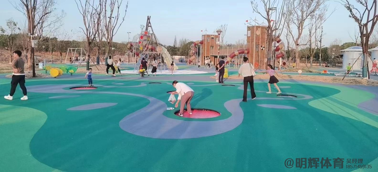 上海公园跑道是用什么材料做成的